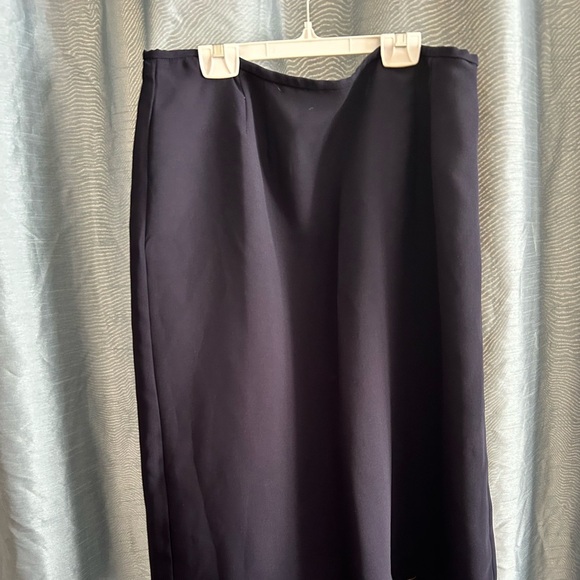 Vintage Elegant Tradition size 16 Women's Navy Jacket and Skirt Set-preloved - Picture 13 of 16